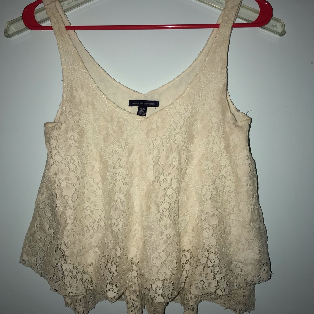 American Eagle lace flowy tank top! Size XS💛